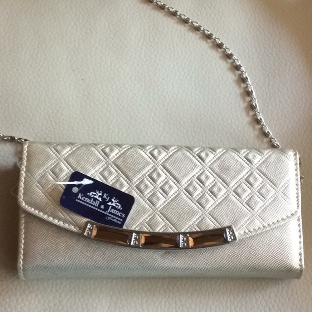 Purse - Picture 2 of 2